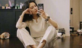 娱乐圈爆料某大叔傍富婆,娱乐圈新恋情引发热议