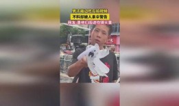 男子路边吃瓜视频下载免费,男子路边吃瓜视频走红，免费下载引网友热议